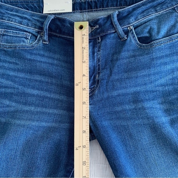 CALVIN KLEIN Straight Leg Blue Jeans Size 28X32 NWT. #0069 - Picture 12 of 13